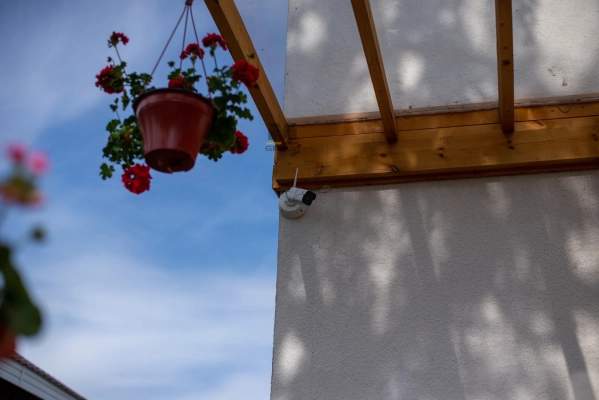 Установка WiFi видеонаблюдения на участке